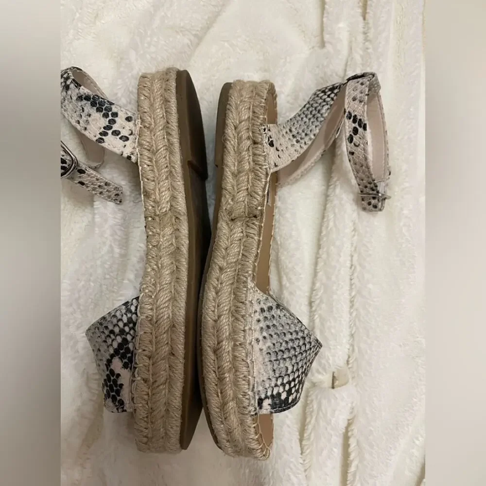 Steve Madden Irys Snakeskin espadrille sandals size 7.5